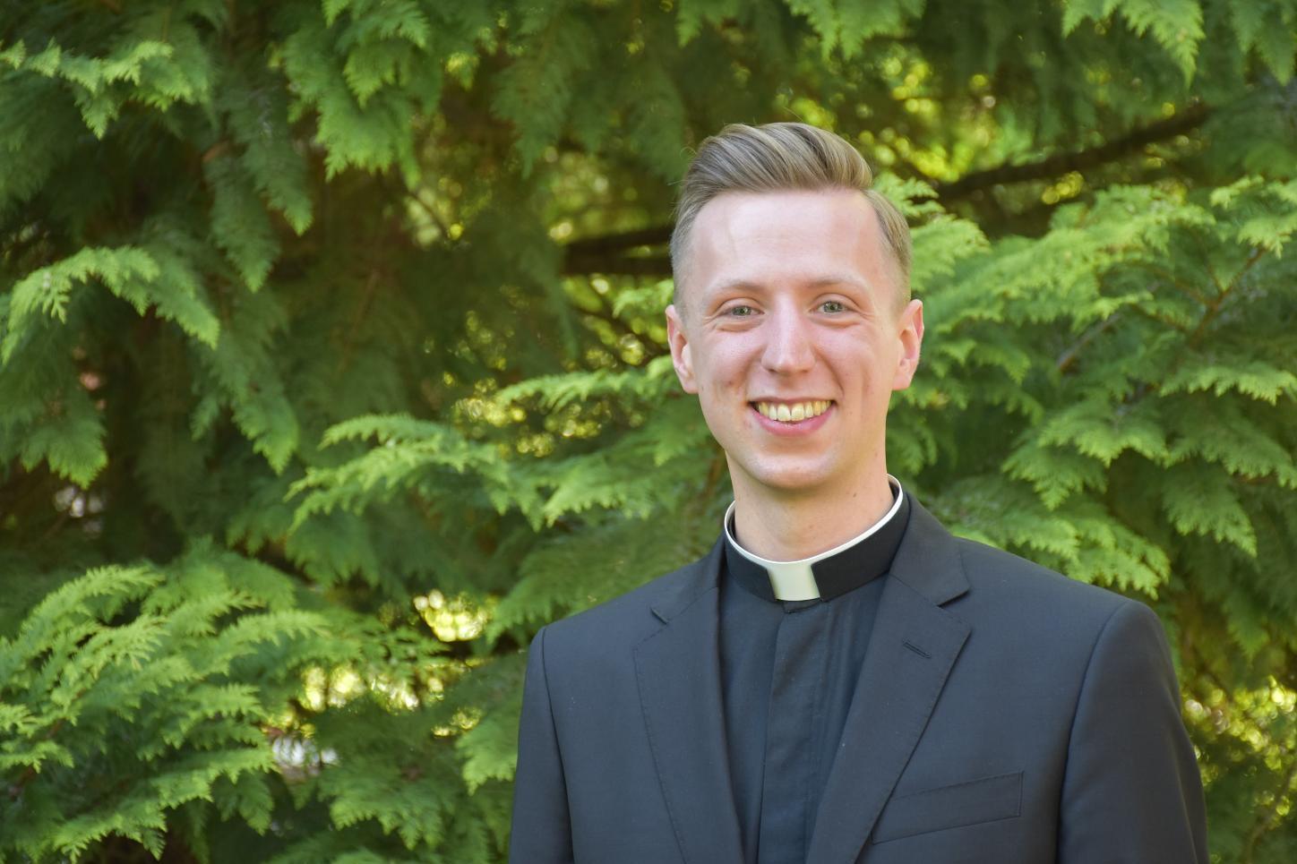 Antonio Jagodin (27) aus Schwalbach-Elm wird am 7. Juni zum Priester geweiht.