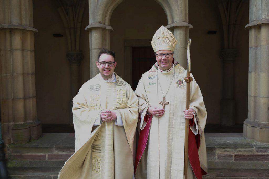 Sebastian Kühn und Bischof Dr. Stephan Ackermann