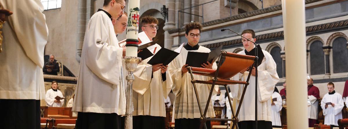 Die Schola bei der Priesterweihe
