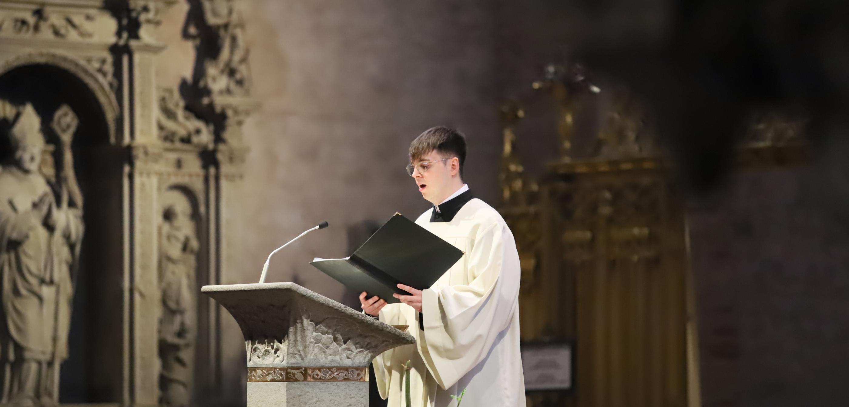 Kantorendienst bei der Priesterweihe
