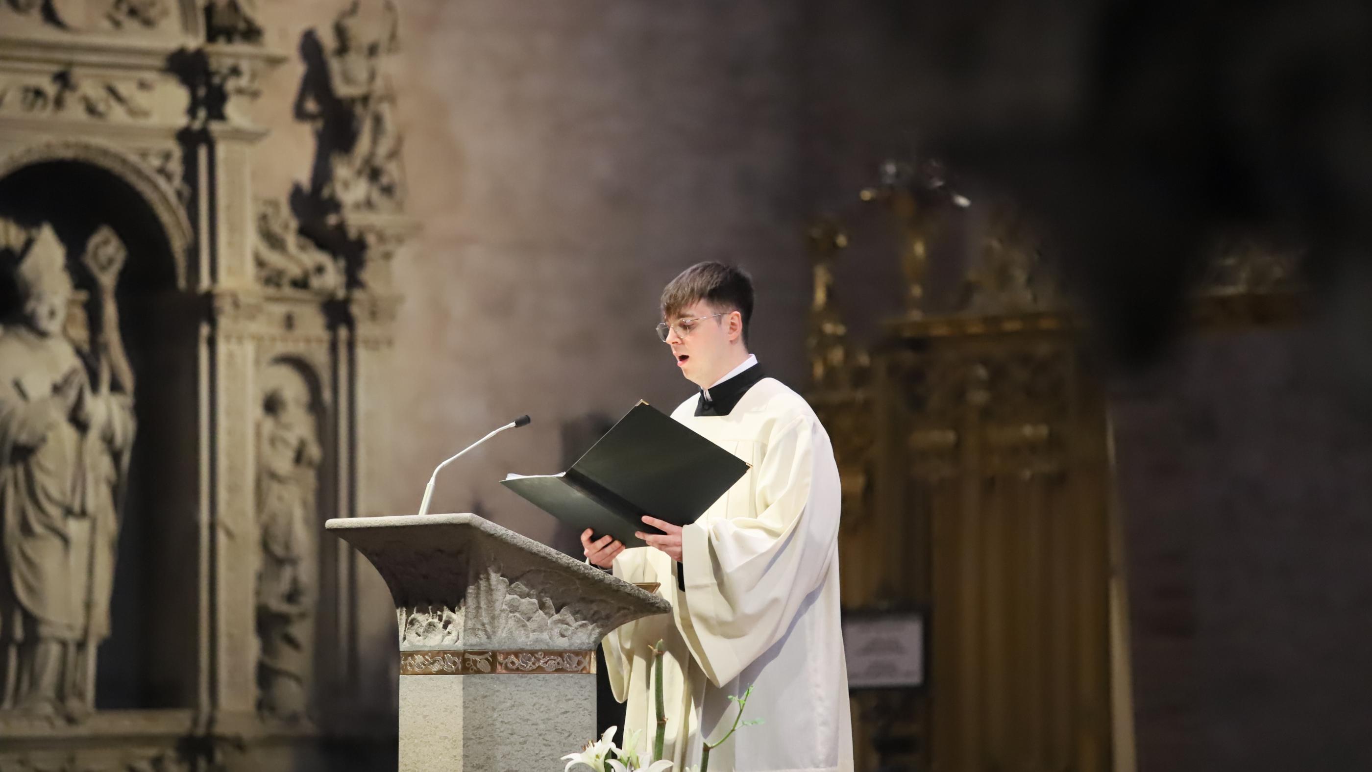Kantorendienst bei der Priesterweihe