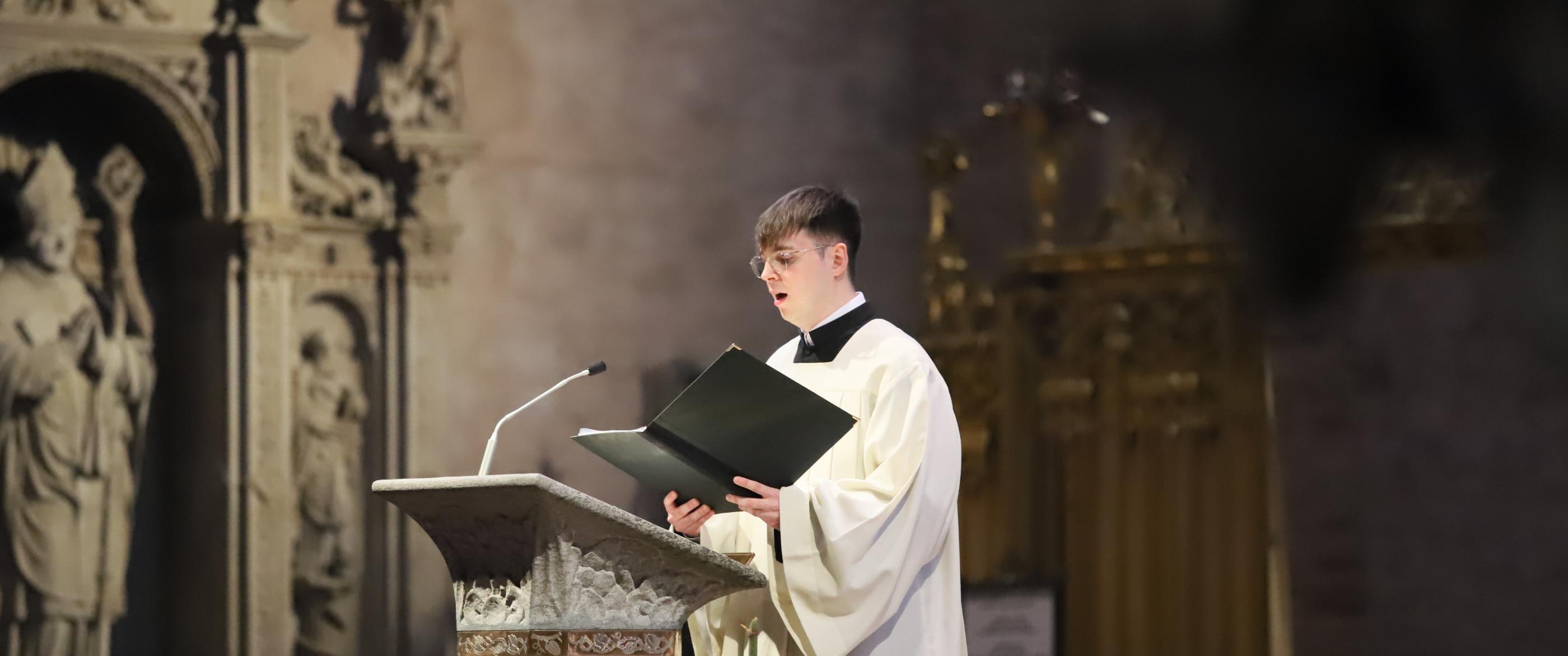 Kantorendienst bei der Priesterweihe