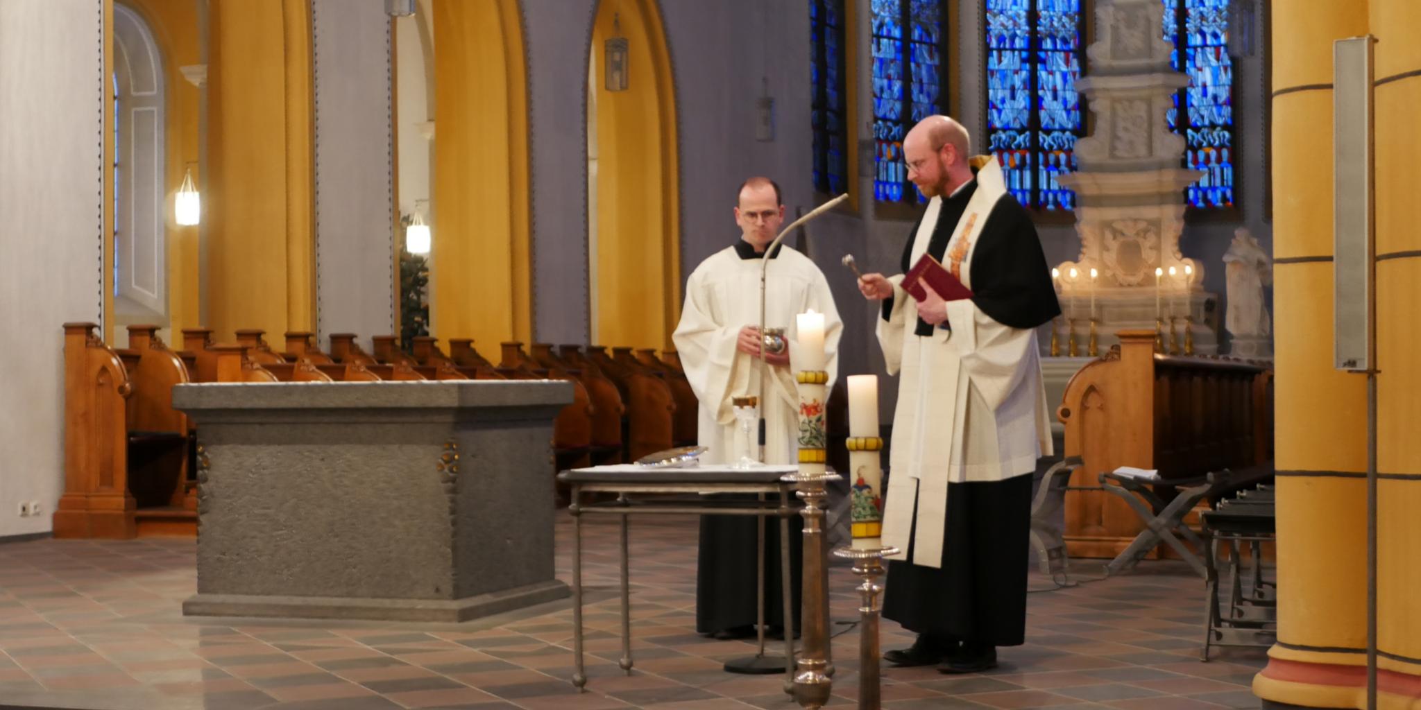 Segnung des Primizkelches und der Hostienschale von Antonio Jagodin