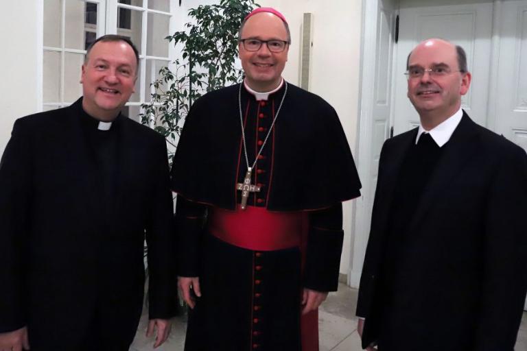 Monsignore Michael Becker, Bischof Dr. Stephan Ackermann und Weihbischof Robert Brahm