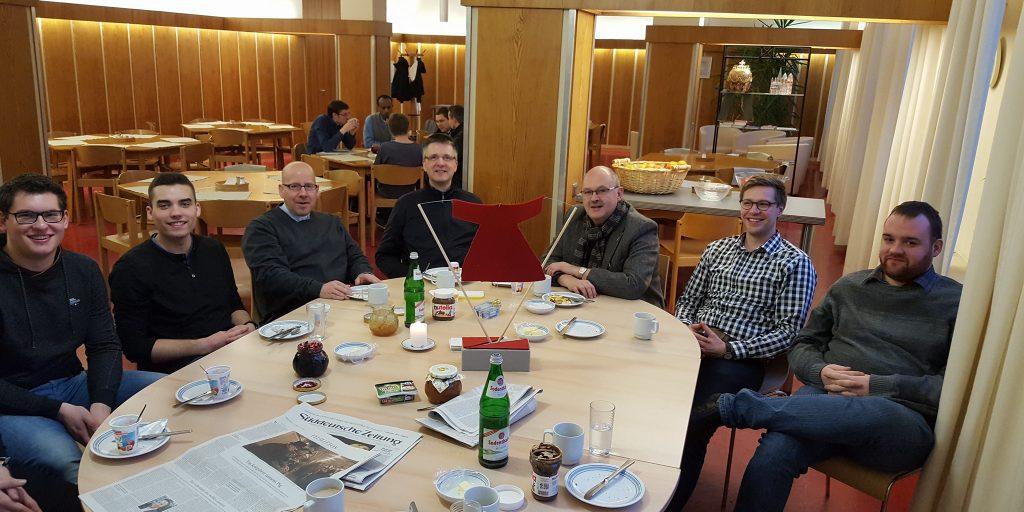 Trierer Synode in Frankfurt (c) Bischöfliches Priesterseminar Trier Trierer Synode in Frankfurt